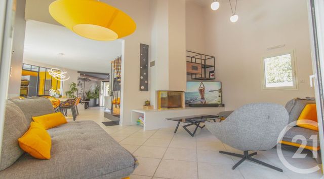 Afficher la photo en grand maison à vendre - 9 pièces - 251.0 m2 - BRETIGNOLLES SUR MER - 85 - PAYS-DE-LOIRE - Century 21 Bleu Marine