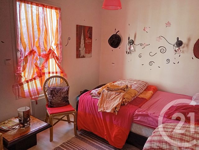 maison à vendre - 5 pièces - 130.34 m2 - ST JULIEN DES LANDES - 85 - PAYS-DE-LOIRE - Century 21 Bleu Marine