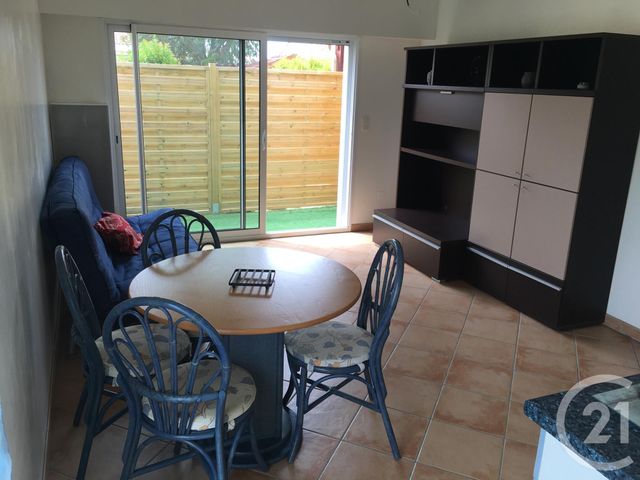 maison à louer - 2 pièces - 38.0 m2 - LA CHAIZE GIRAUD - 85 - PAYS-DE-LOIRE - Century 21 Bleu Marine