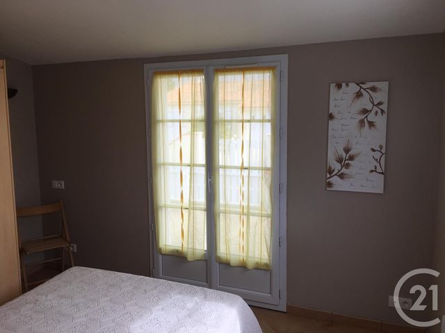 maison à louer - 2 pièces - 38.0 m2 - LA CHAIZE GIRAUD - 85 - PAYS-DE-LOIRE - Century 21 Bleu Marine