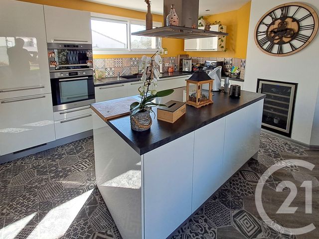 maison à vendre - 4 pièces - 122.1 m2 - LANDEVIEILLE - 85 - PAYS-DE-LOIRE - Century 21 Bleu Marine