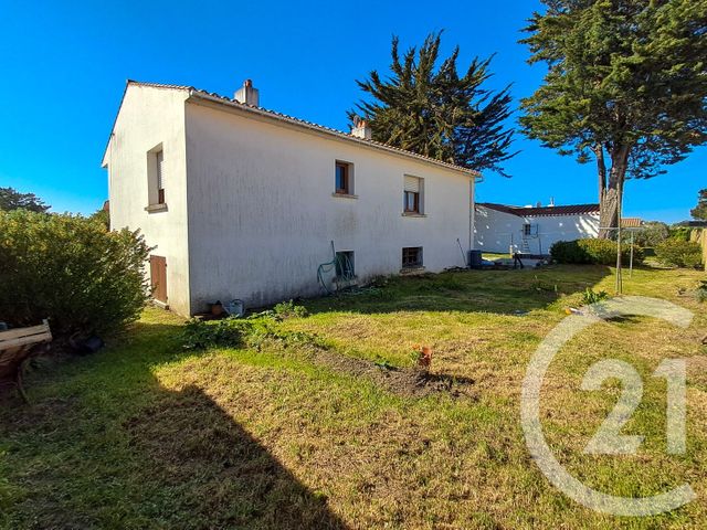maison à vendre - 7 pièces - 134.25 m2 - BRETIGNOLLES SUR MER - 85 - PAYS-DE-LOIRE - Century 21 Bleu Marine