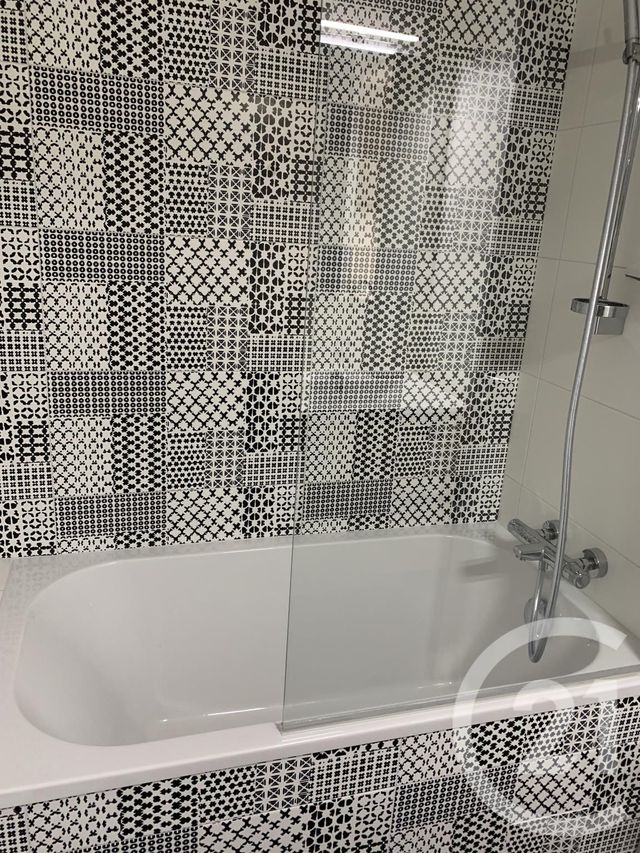 Appartement Duplex à louer - 4 pièces - 41.51 m2 - BRETIGNOLLES SUR MER - 85 - PAYS-DE-LOIRE - Century 21 Bleu Marine