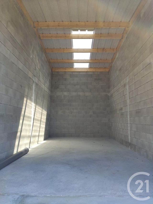 parking à louer - 31.5 m2 - BRETIGNOLLES SUR MER - 85 - PAYS-DE-LOIRE - Century 21 Bleu Marine