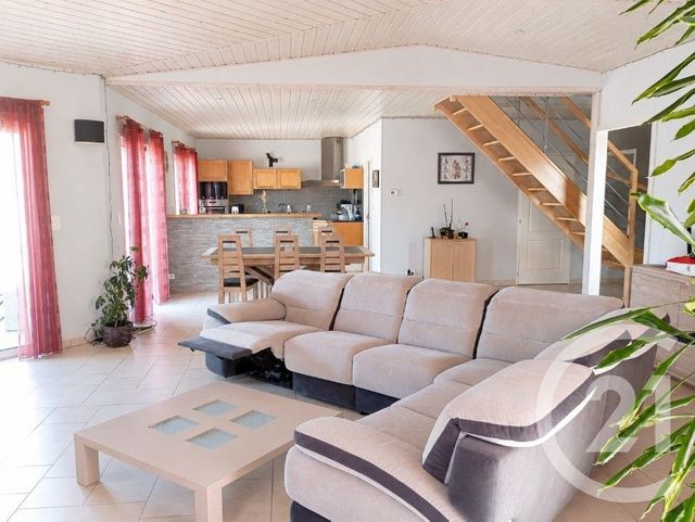 maison à vendre - 7 pièces - 162.73 m2 - LA CHAIZE GIRAUD - 85 - PAYS-DE-LOIRE - Century 21 Bleu Marine