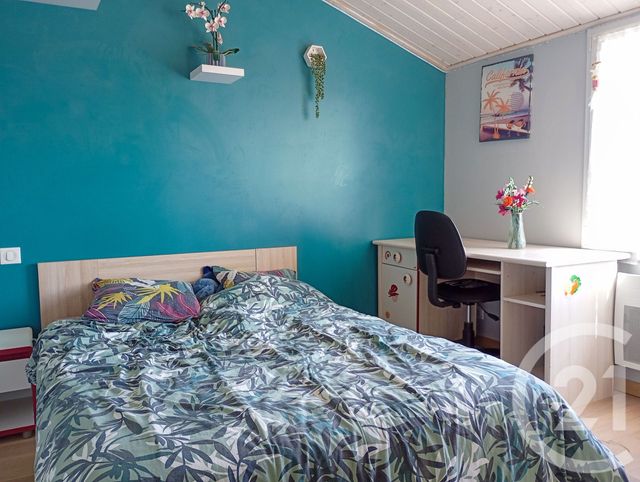 maison à vendre - 7 pièces - 162.73 m2 - LA CHAIZE GIRAUD - 85 - PAYS-DE-LOIRE - Century 21 Bleu Marine
